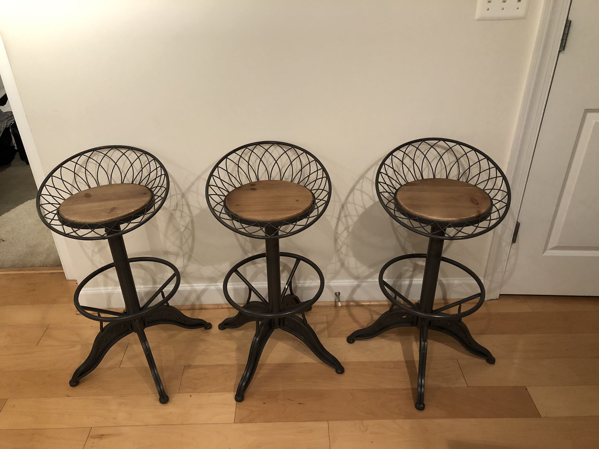 Daniels Adjustable Height Swivel Bar Stool