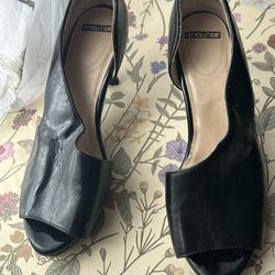 Black Revolution High-heels 