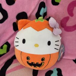 Hello Kitty Halloween Squishmallow
