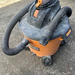 Rigid 12 gal 5.0 peak Shop Vacuum Wet and Dry HD 1200 12 Gal Shop vac Wet and Dry