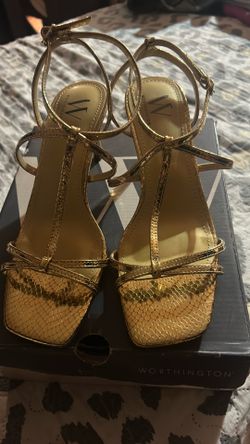 Women’s gold shoes
