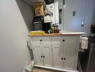 Kitchen island