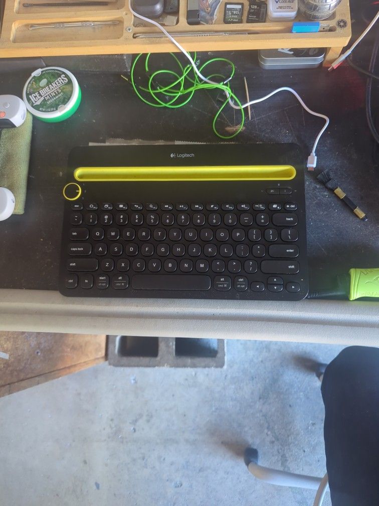 Logitech K480 Bluetooth Keyboard