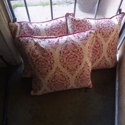 Pillows For Bed Or Couches