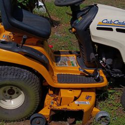 **CUB Cadet Riding Mower** ASKING $350 FIRM!! MOTOR NEEDS TO BE REPLACED!! WE HAVE A MOTOR THAT WILL GO WITH MOWER!!  ** Update**