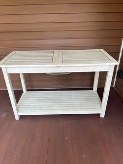 Outdoor kitchen station/potting bench