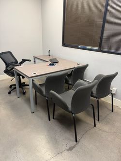 Office desk & 5 chairs