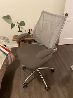 Humanscale Adjustable Office Chair