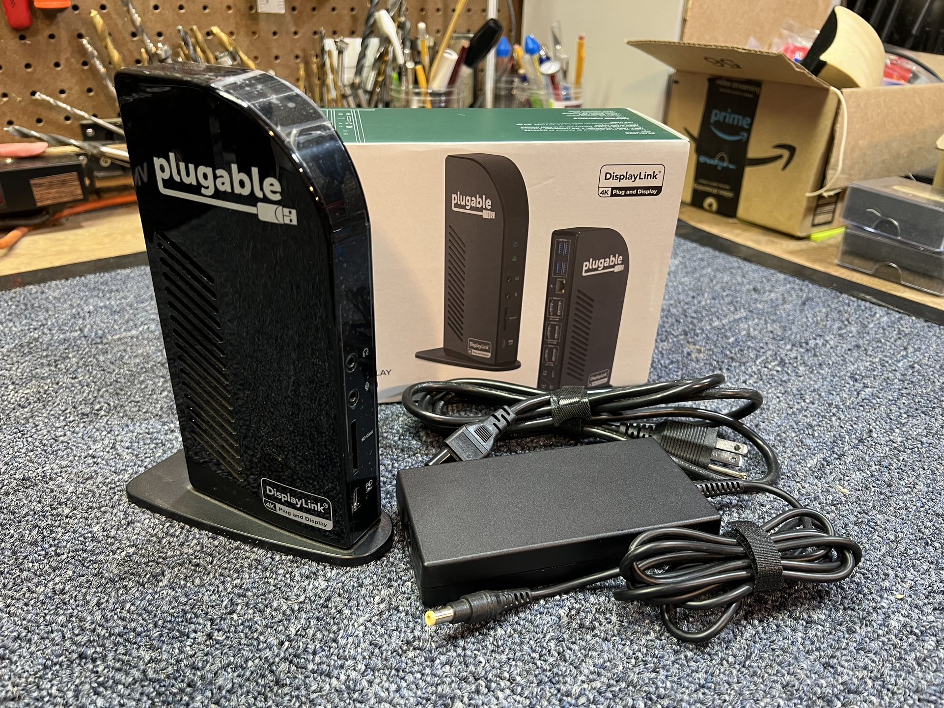 USB-C Dock with 100w Charging and DisplayLink - Original Box!