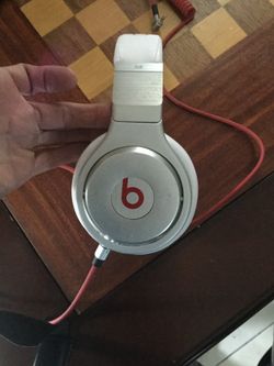 Beats pro “monster”
