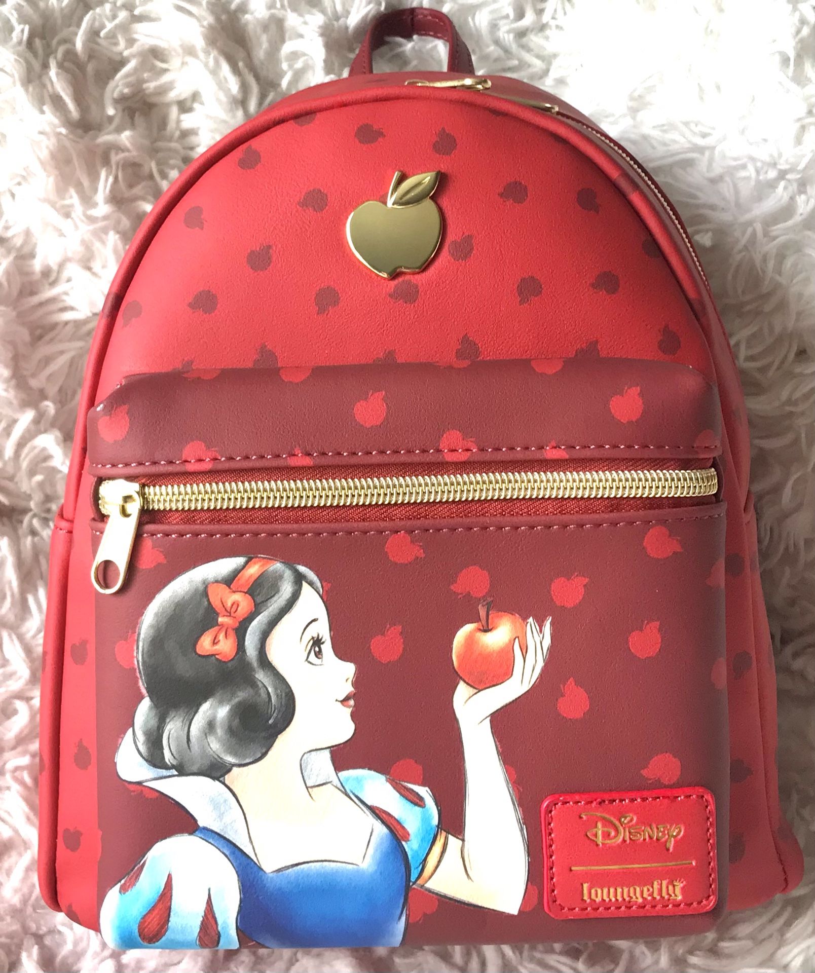 Loungefly Disney Snow White And The Seven Dwarfs Red Apple 