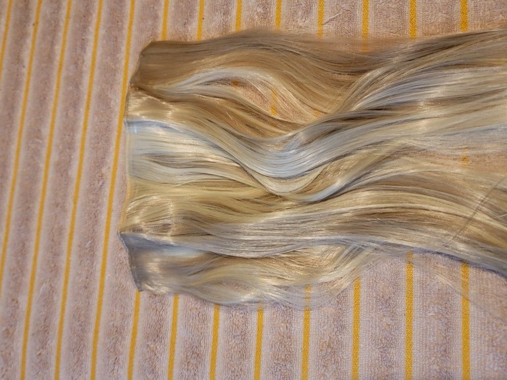Blonde Mixed Straight Clip In Extension