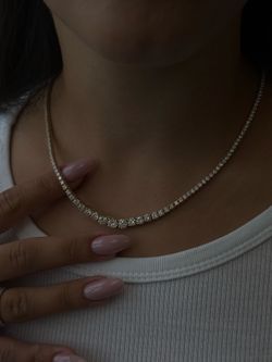 10CT 4 Prong Graduated Diamond Tennis Necklace in 18K Yellow Gold