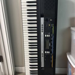Piano Keyboard - Yamaha 