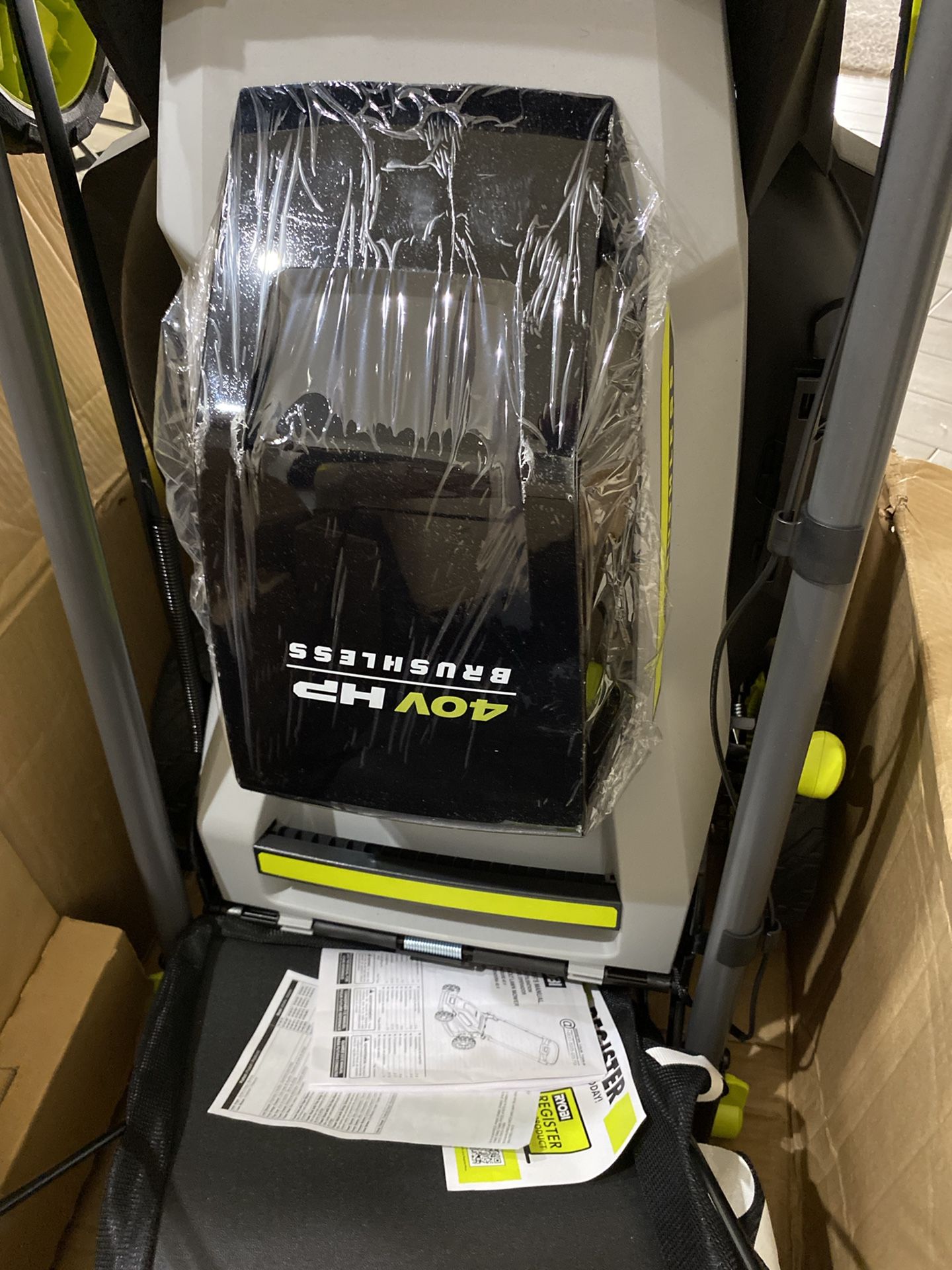 40V HP Brushless 20 in. Cordless Battery Walk Behind Push Lawn Mower