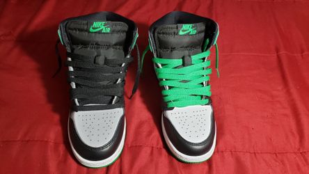 Nike Air Jordan 1 Retro High OG ‘Lucky Green’ Size  5.5y (YOUTH)