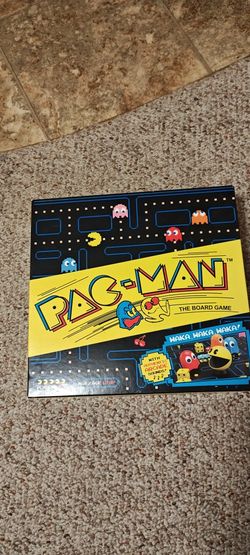 Official Namco PAC-MAN board Game.