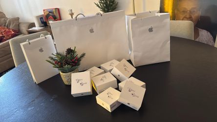 AirPods Pro 3 And AirPos 4 With Active Noise Cancellation