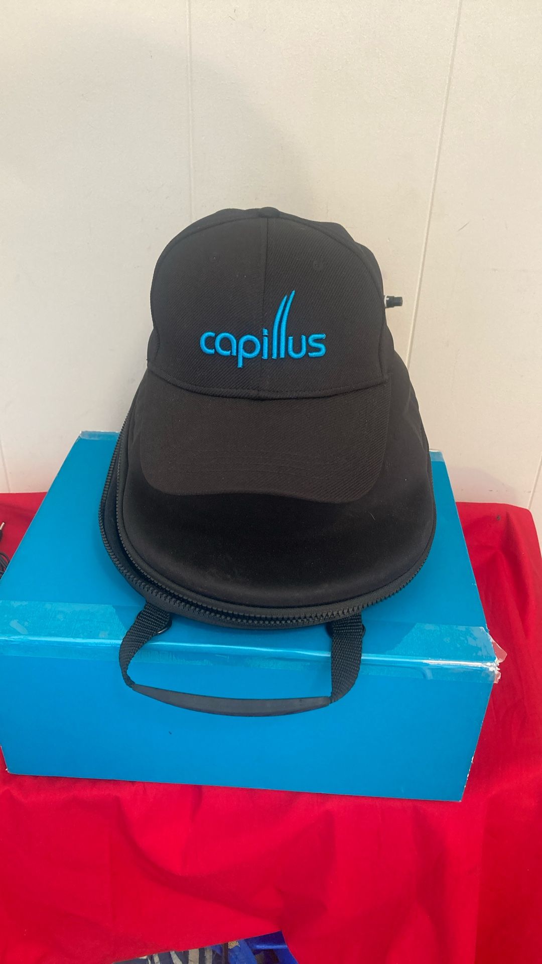 Capillus Pro Laser Hair Regrowth Cap w/ Battery, Charger, Manuals – Works