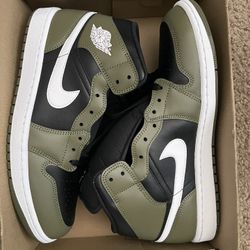 Air Jordan 1 Mid 'Medium Olive In 9.5 And 11