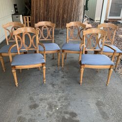 Son Ventages 6 Sillas 🪑 Recién Tapizadas 