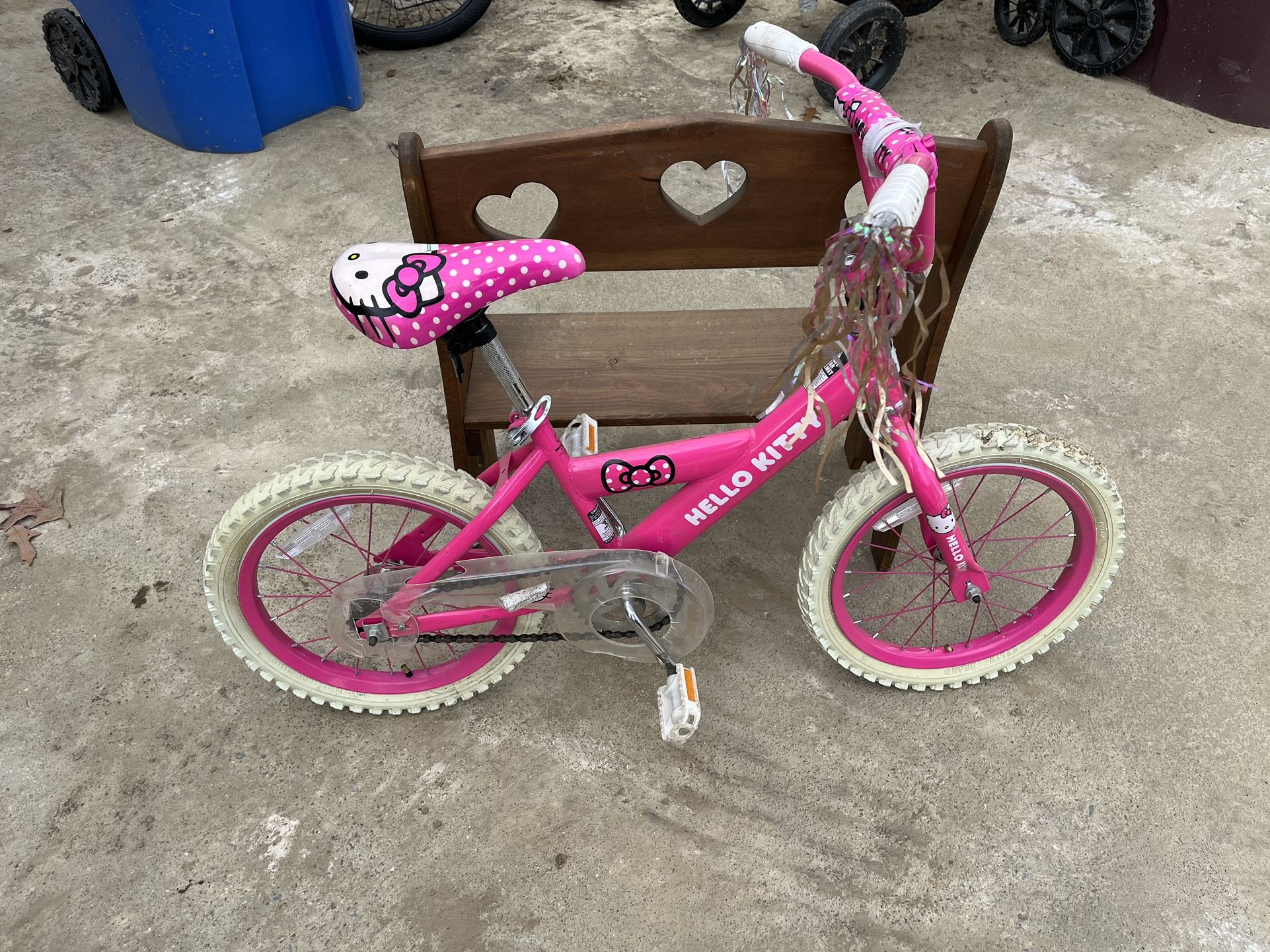 Girls Hello Kitty 16 inch Bike