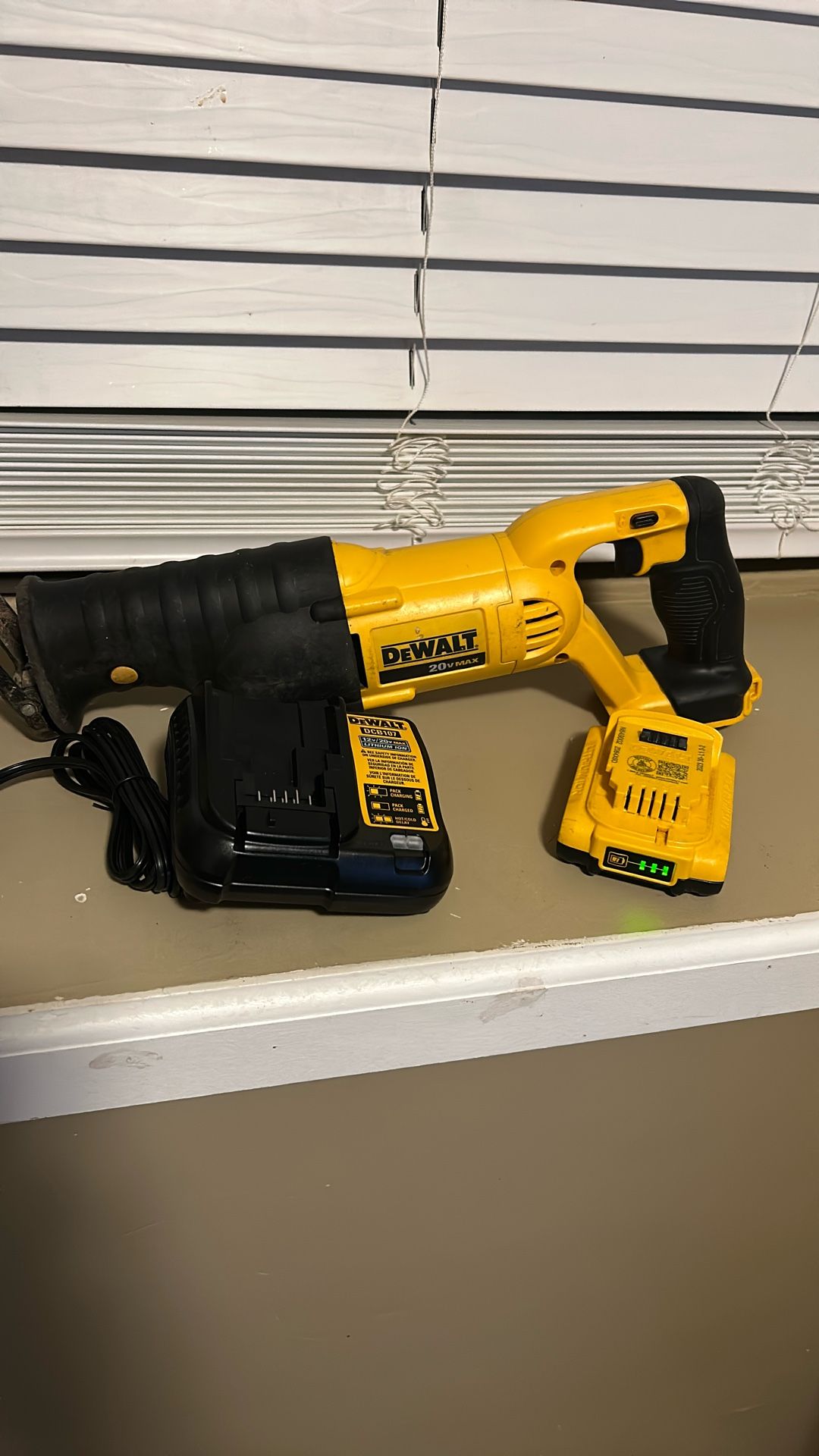 Dewalt Sawzall Battery and Charger