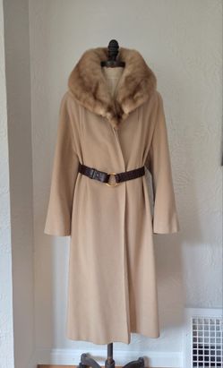 Mink Fur Collar On Cashmere Over Coat Size L NO OFFERS 