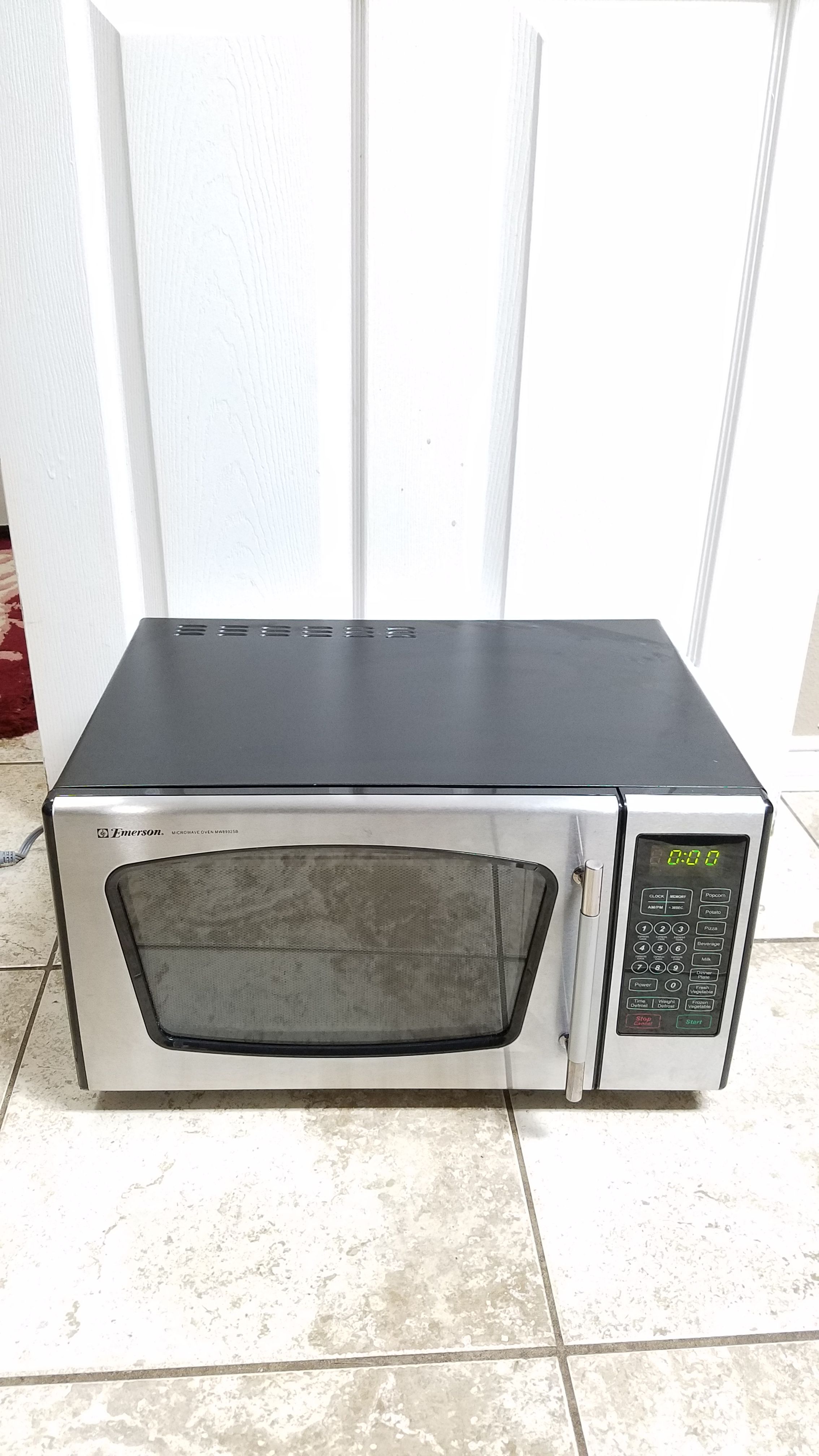Emerson MW8992SB Stainless Steel Microwave Oven- 1450w