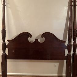 Queen Size Rice Four Post Bed