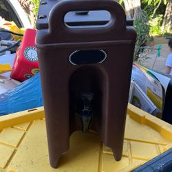 Cambro Drink Dispenser Insulated Beverage 