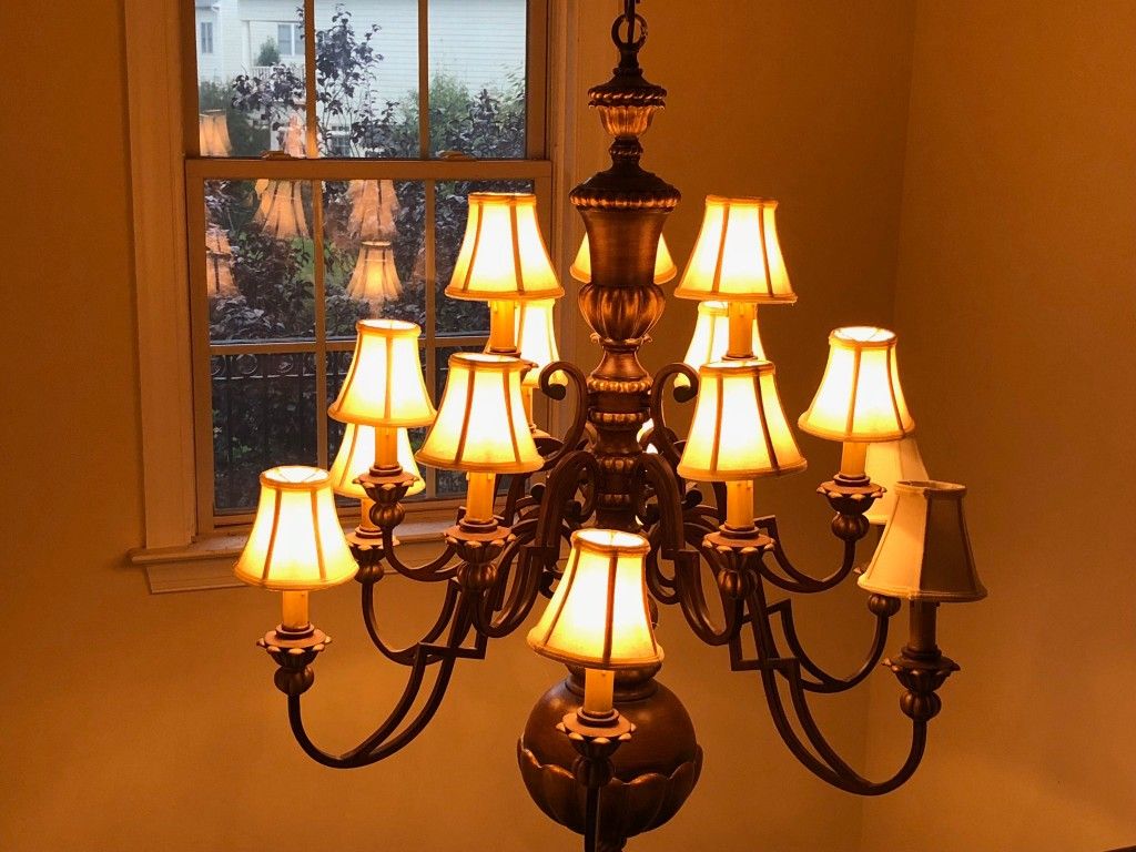 14 light large chandelier