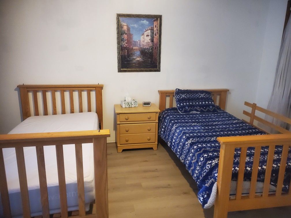 Wooden Bunk Beds Set