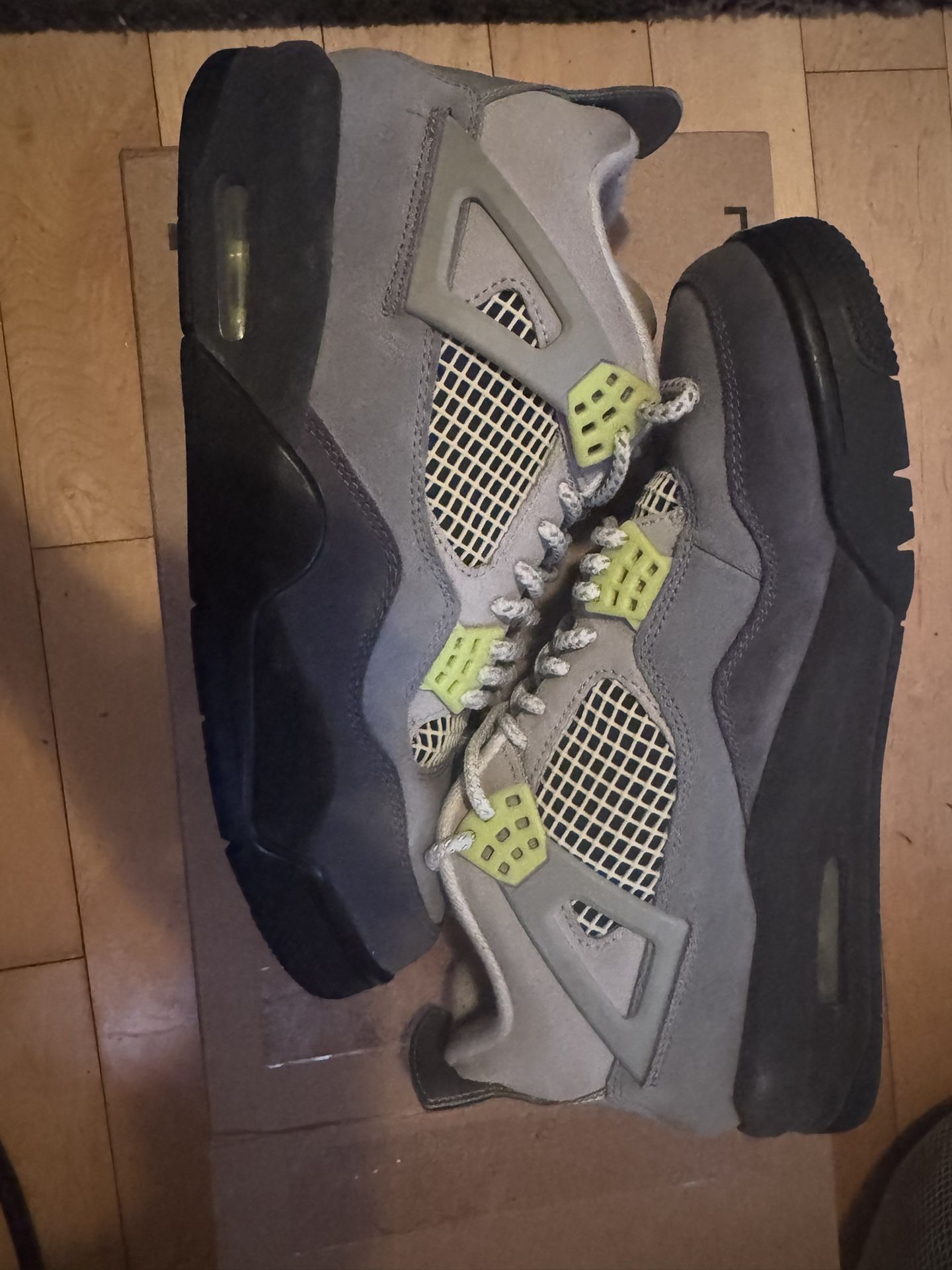 Air Jordan 4 Retro SE 'Neon 95'
