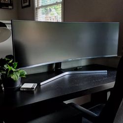 Samsung 49” Ultra Widescreen Monitor 