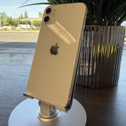 iPhone 11 Unlocked 64GB - White