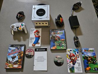 Nintendo Platinum GameCube Console, Accessories, Games  (Please read description)