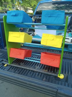 Storage container