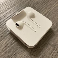 Authentic Apple EarPods with Lightning Cable