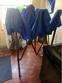 7x7 tent with blue canopy