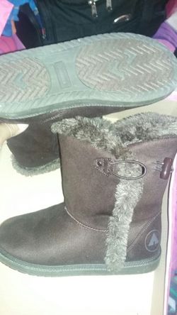 Brand new kids uggs