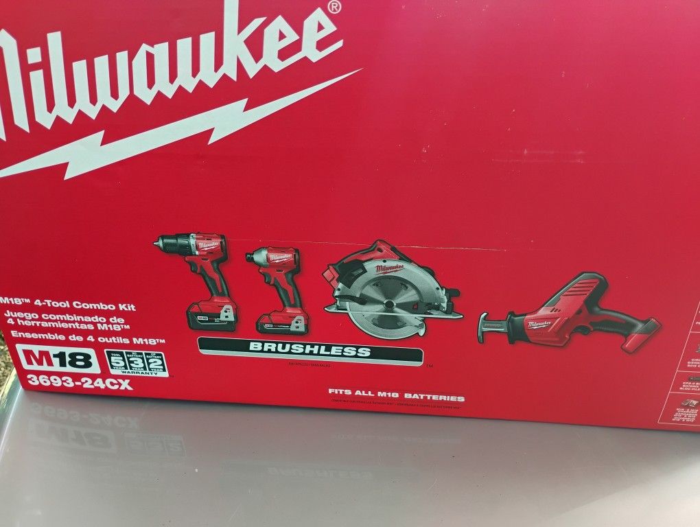 Milwaukee Cordless Combo Kit
