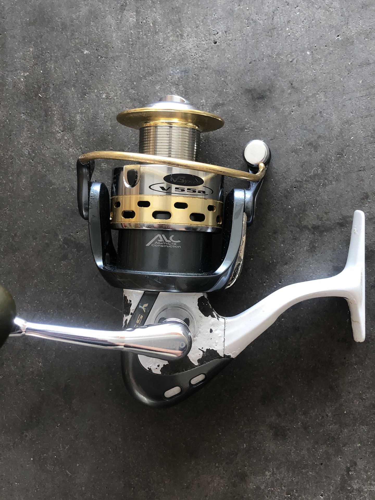 Okuma VSystem V55a Fishing Reel