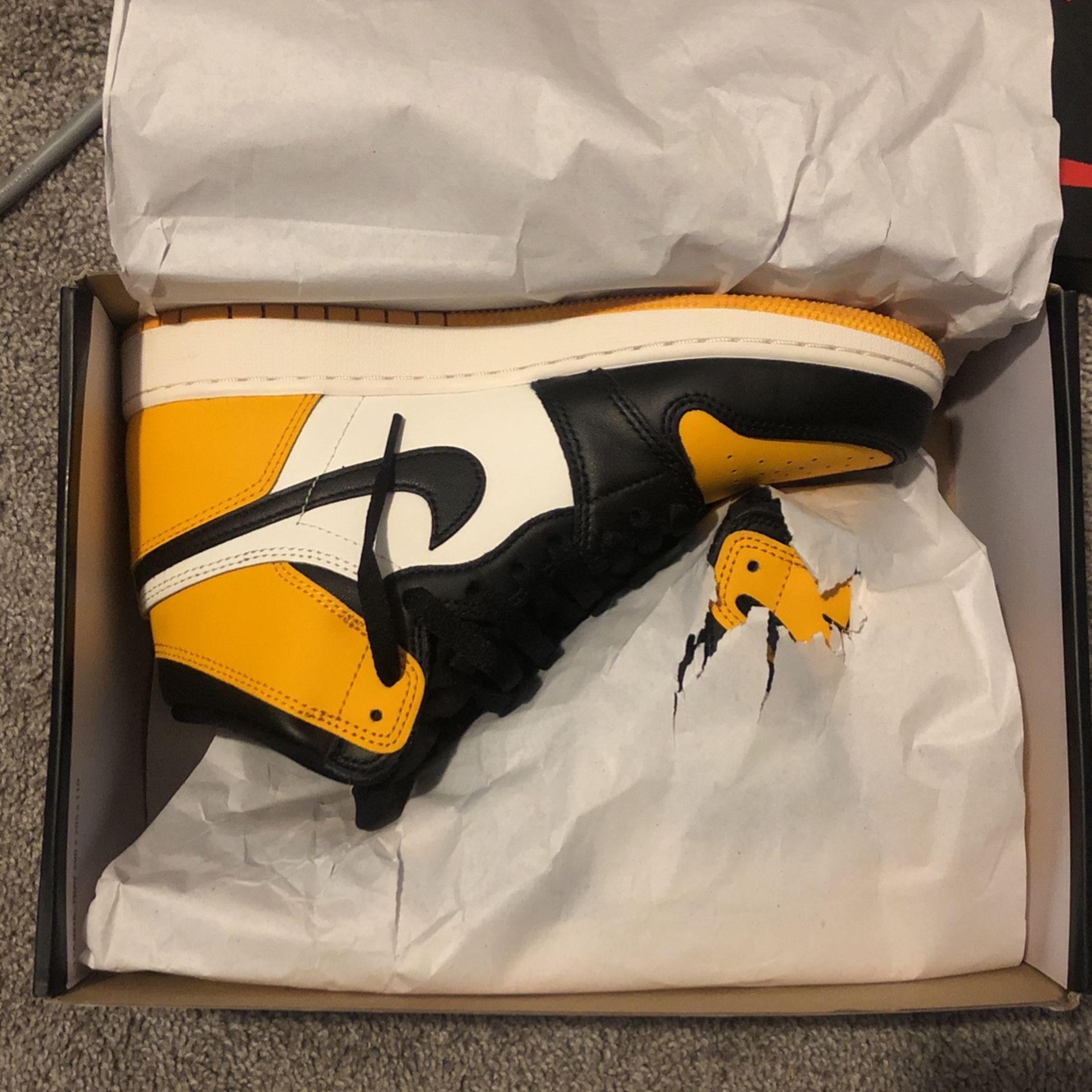 Jordan 1 Yellow Toe