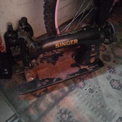 Vintage Sewing Machine