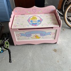 Toy Chest Disney