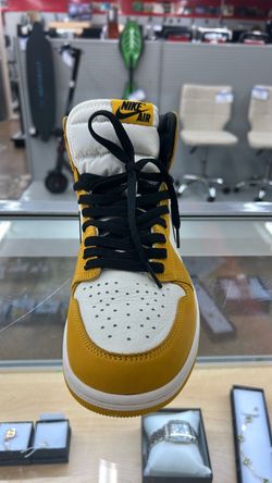 Nike Air High-Top Sneaker Yellow and White
