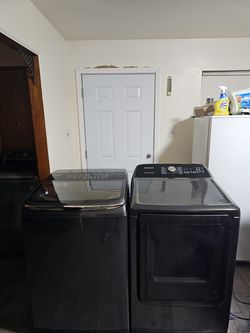 SAMSUNG STAINLESS STEEL WASHER AND DRYER NOT MATCHING SET BOTH ELECTRIC XL CAPACITY 5.3 CU GOOD CONDITION HEAVY DUTY DELIVERY AVAILABLE FOR EXTRA FEE 