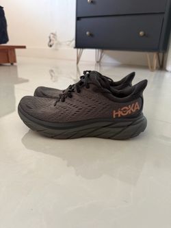 Hoka Clifton 8 Brand New (Size 7)