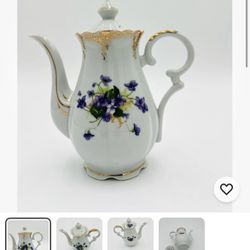 5 Unique teapots - antiques